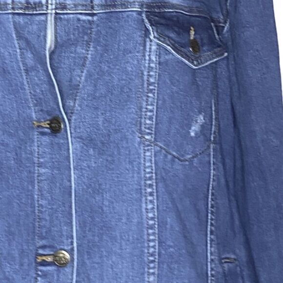 Terra & Sky Wm’s Plus Size 3XL Dark Blue Slight Distressed Denim Button Jacket - Picture 4 of 4